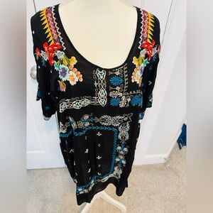 Johnny Was Embroidered Danny Short Sleeve Tunic